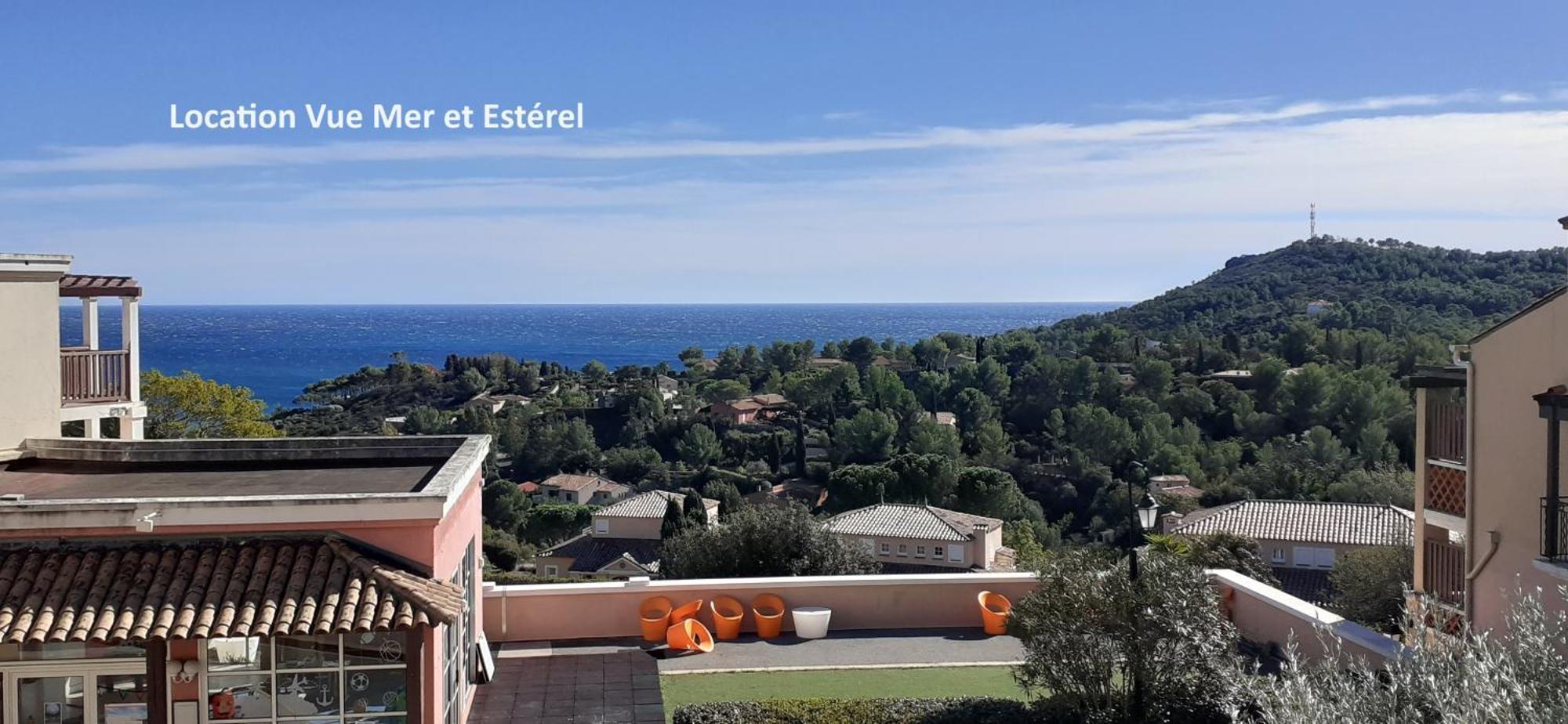 Appartement Location Vue MER et ESTEREL, Cap Estérel Agay-Saint Raphaël, T2, piscines, parking, wifi Extérieur photo