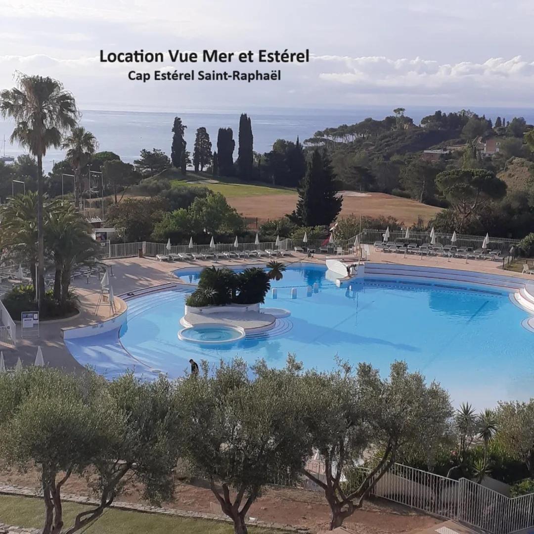 Appartement Location Vue MER et ESTEREL, Cap Estérel Agay-Saint Raphaël, T2, piscines, parking, wifi Extérieur photo